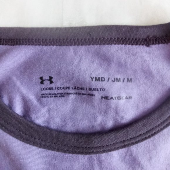 Under Armour loose heat gear Athletic top Size medium - Picture 2 of 6